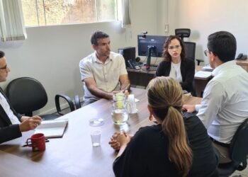 AMAE-Rio Verde recebe representantes da AGR