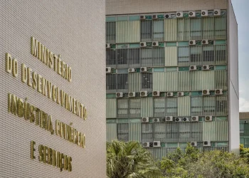 MDIC abre Tomada de Subsídios para o Plano de Ações 2027–2030 da Estratégia Nacional de Melhoria Regulatória